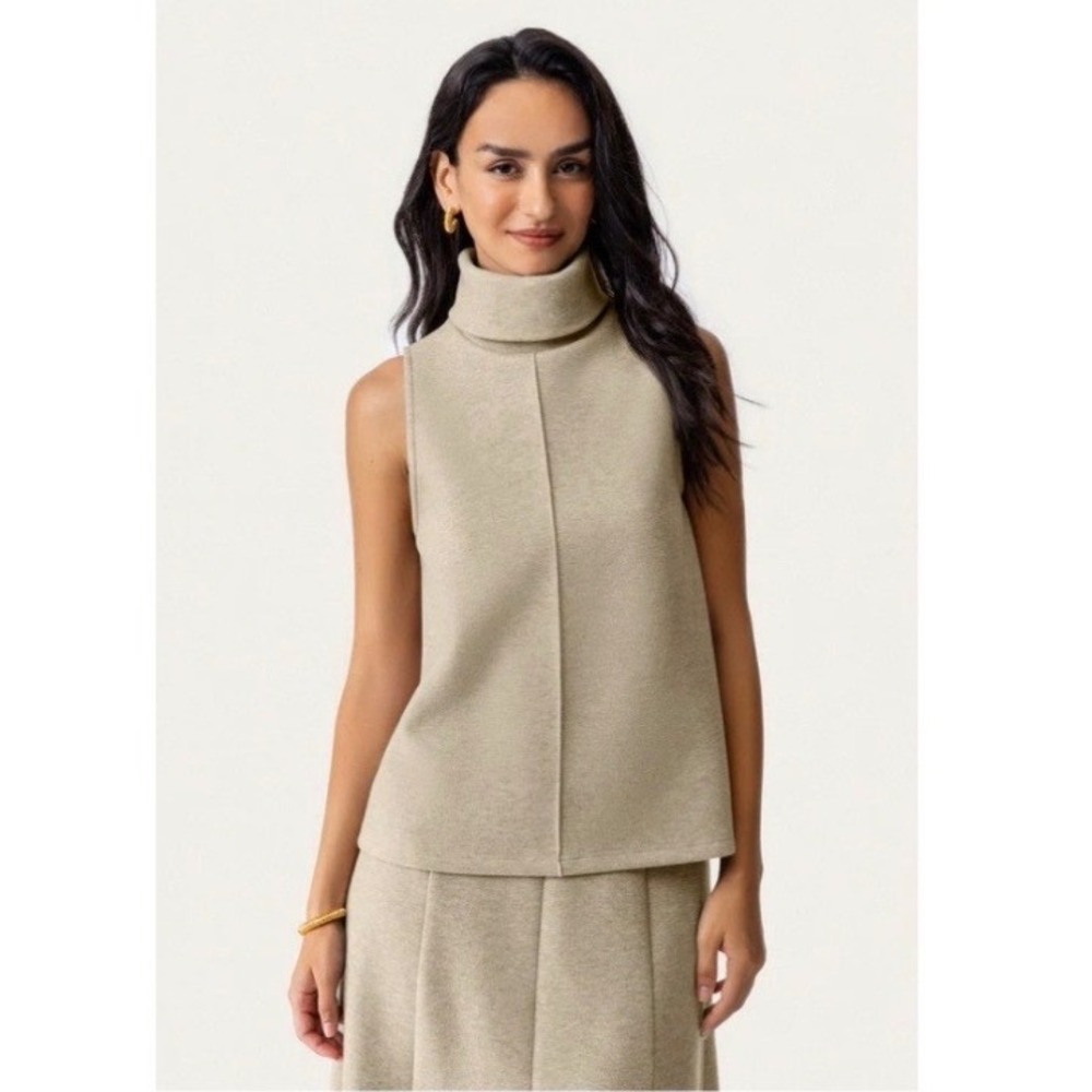 NEW OGL FuzzLuxe Turtle Neck Split Hem Top Beige Sleeveless‎ Side Slit Size 2XL
